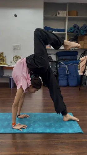 female yoga teacher request pi