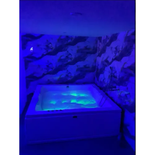 Enjoy a premium jacuzzi bath in Vadodara