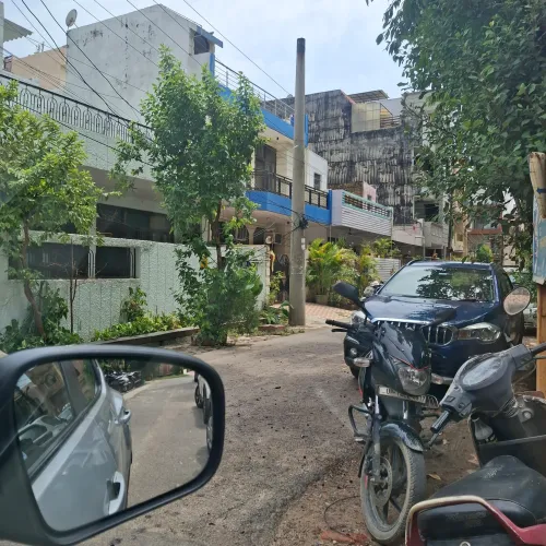 155 sq mtr Corner Park Fa