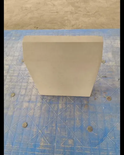 Igloo Kerb Stones create a clear boundary between 