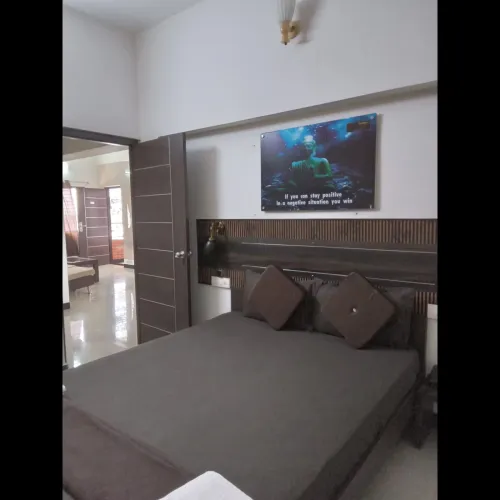 Maduraa serviced apartment 
Th