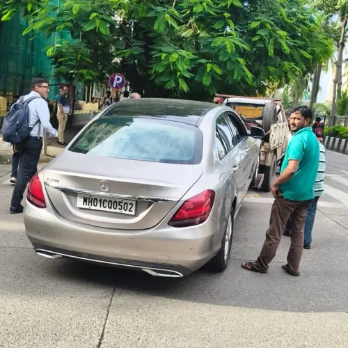 Car towing service Mumbai Navi