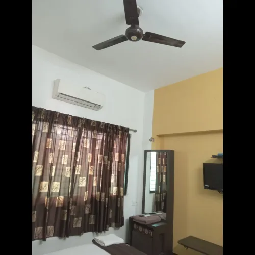 Maduraa serviced apartment 
Th