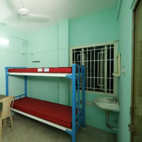 Kurinji Men's Hostel puts you