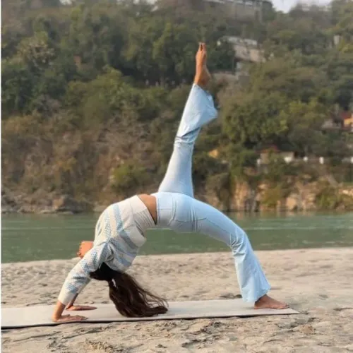 Best Female Yoga Teacher at Ho