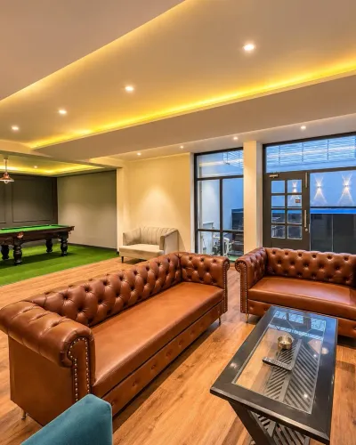 Spacious private living room a