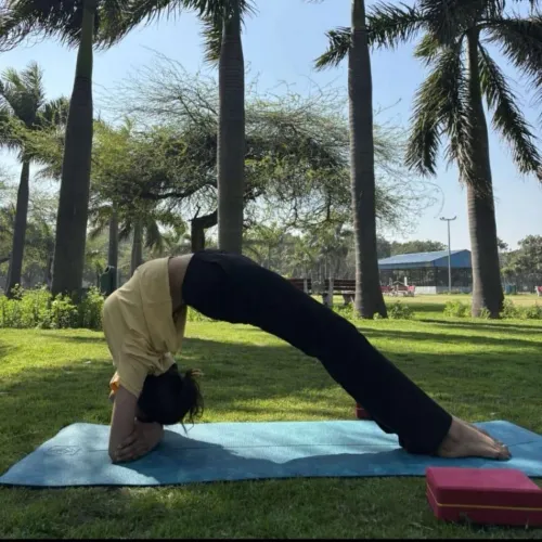 Best Female Yoga Teacher at Ho