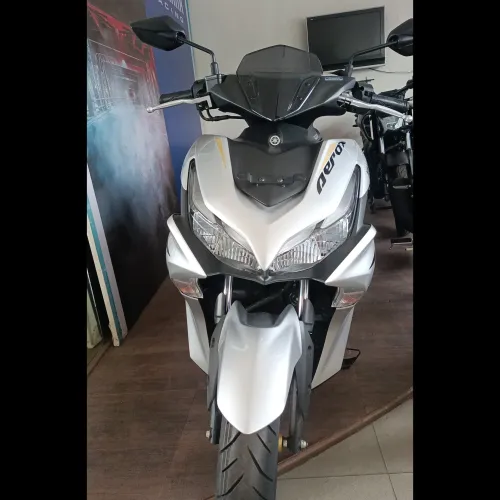 SS Yamaha helps customers enqu