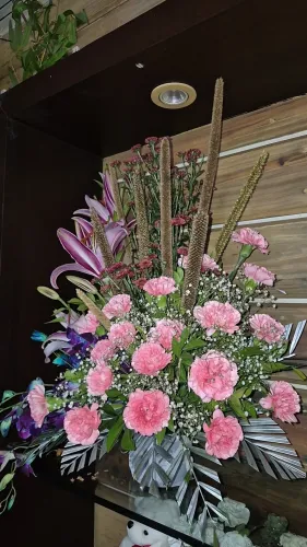 🌸 *Fresh Lilies* - For Purity