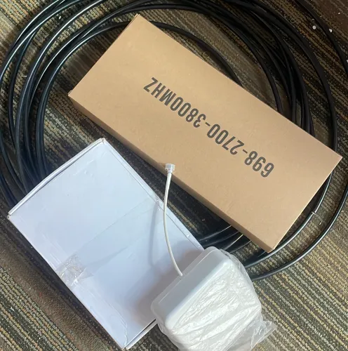 Mobile signal booster 