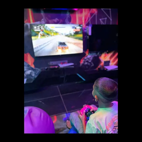 Experience thrilling racing ac
