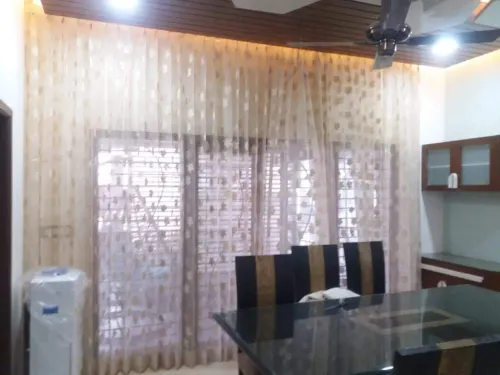 Welcome Shades Making Good Discount To Gated Socie