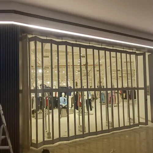 We r supply of aluminum door material with polycar