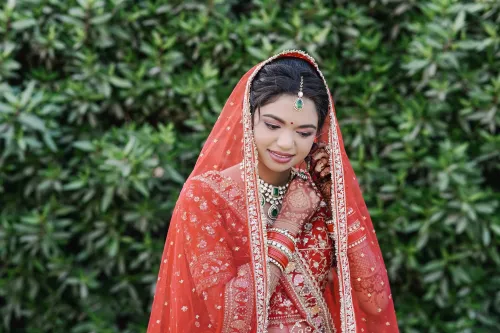 Best Wedding Photoshoot In Ahmedabad Looking for