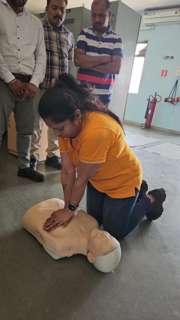 bleeding control and wound car