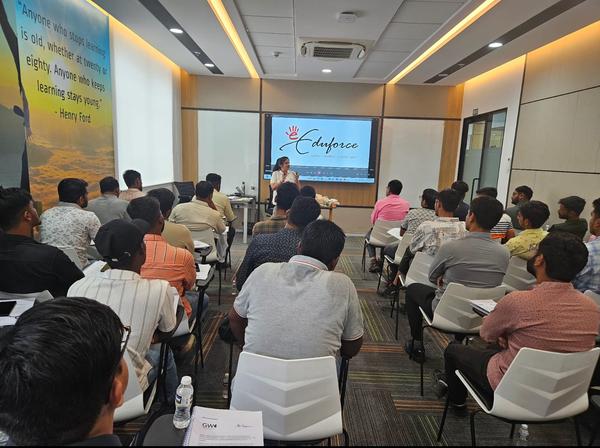 powered ascender for industria