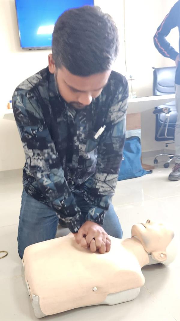 first aid cpr aed training in